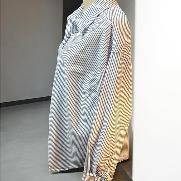 Universal Thread Classic Blue and White Striped Button Down - Picture 2 of 3